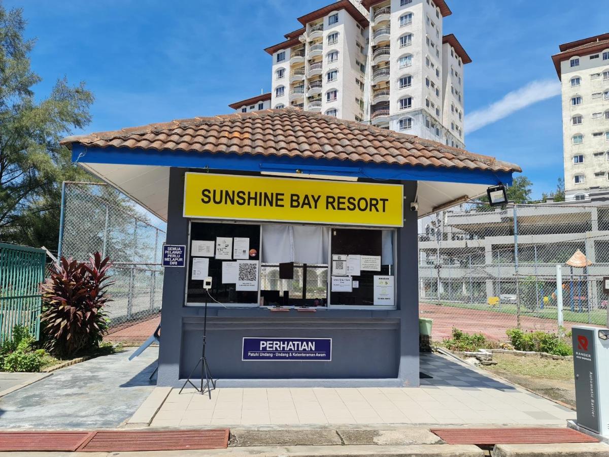 Sunshine Bay Resort Port Dickson Esterno foto