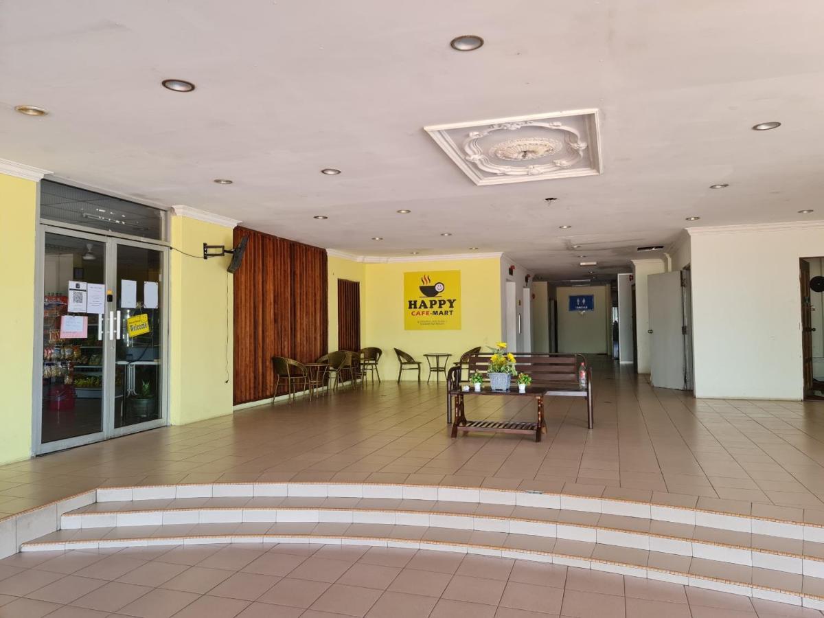 Sunshine Bay Resort Port Dickson Esterno foto