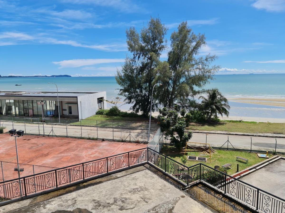 Sunshine Bay Resort Port Dickson Esterno foto