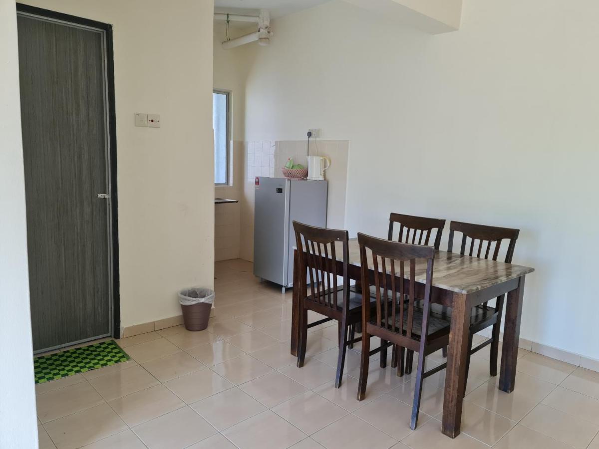 Sunshine Bay Resort Port Dickson Esterno foto