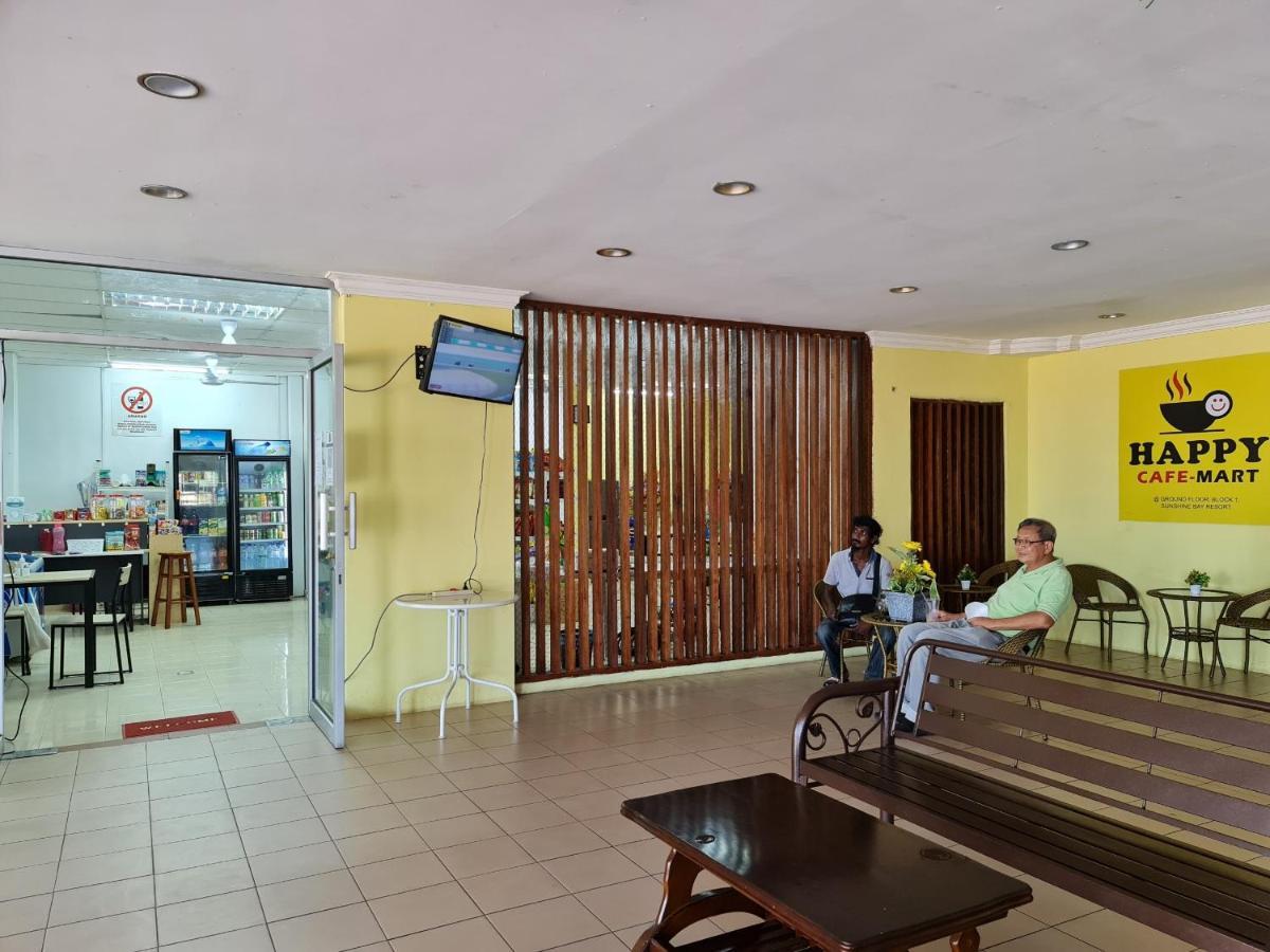 Sunshine Bay Resort Port Dickson Esterno foto