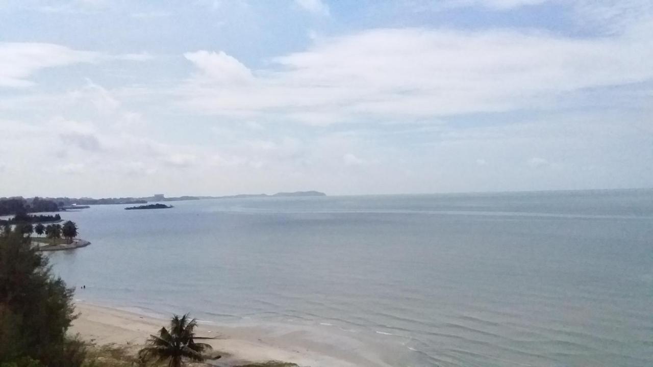 Sunshine Bay Resort Port Dickson Esterno foto